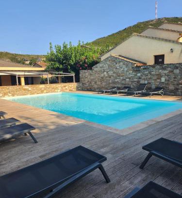 Sisco Apartment | Studio avec piscine