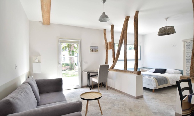Verton Apartment | Studio Avec Terrasse Pour Couple - Adapté PMR - Wifi