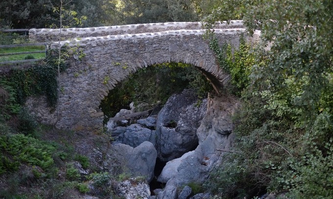 Reynes Apartment | Studio Avec Véranda Dans Vallée Calme à Reynès