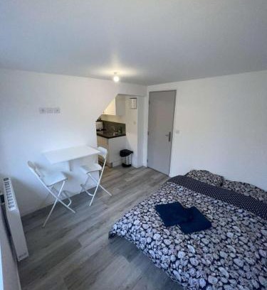 Old Town Apartment | Studio B lumineux refait à neuf cœur historique de Troyes