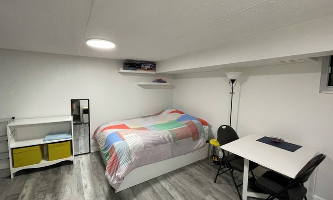 Mississauga Valleys House | Studio basement unit in quiet area, minutes from downtown Mississauga.