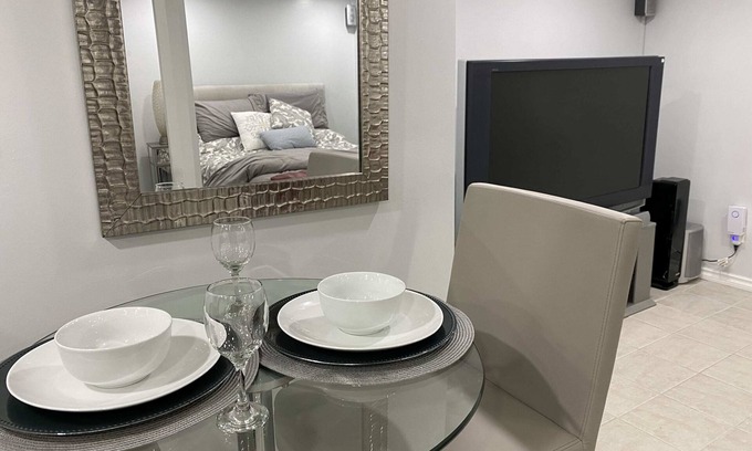 Malton Apartment | Studio - Bright & Cozy @ *YYZ* - Rest Your Head Here!