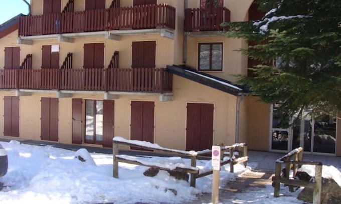 Ax-les-Thermes Apartment | Studio Cabine Ax Les 3 Domaines