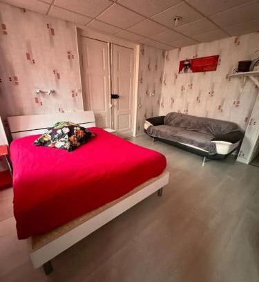 Neris-les-Bains Apartment | Studio charmant à Néris-les-Bains - 25 m² avec terrasse