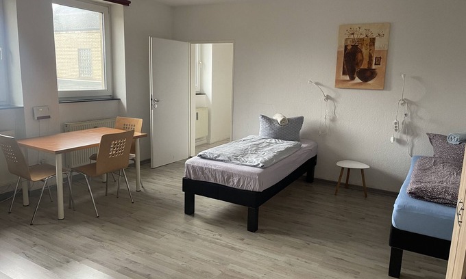 Wolfsanger Apartment | Studio-Classic-Private Bathroom-Countryside view-Apartment für 3
