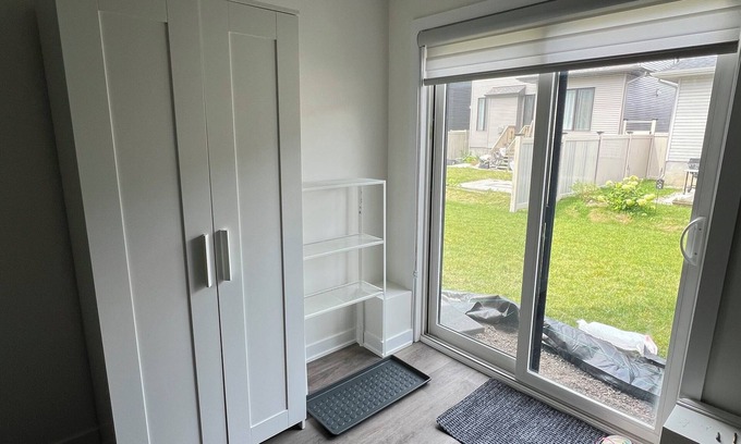 Ottawa Division Condo | Studio condo separate unit with full access to the backyard