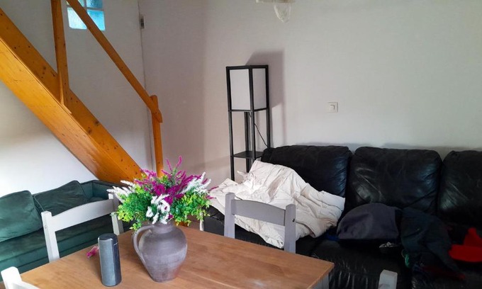 Vassens Apartment | Studio confortable avec piscine privée à Vassens - 16 m²