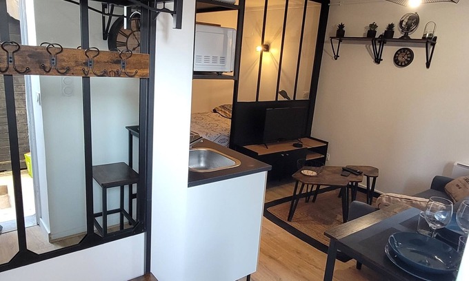 Cret de Roc Apartment | Studio cosy Saint-Étienne centre