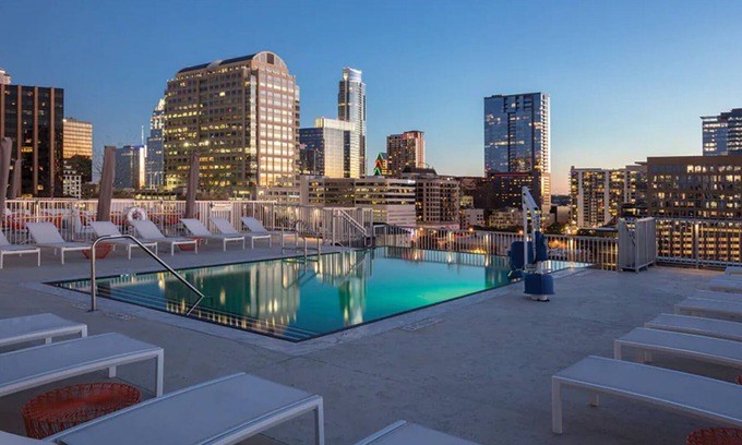 Civic District Apartment | Studio Deluxe, Sleeps 4, Full Kitchen, Wyndham Austin!