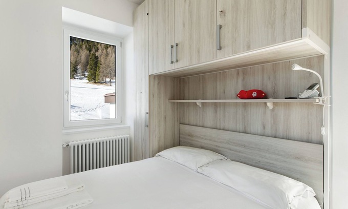 Misurina Apartment | Studio 'Dolomiti E Misurina My Dreams' with Lake View and Balcony