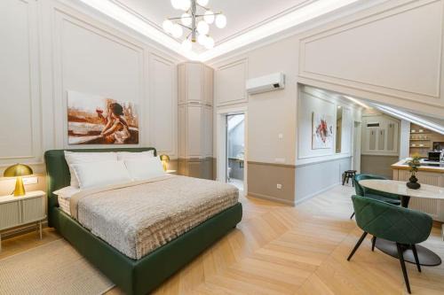 Old Town Apartment | Studio Elegant, Locație Centrală