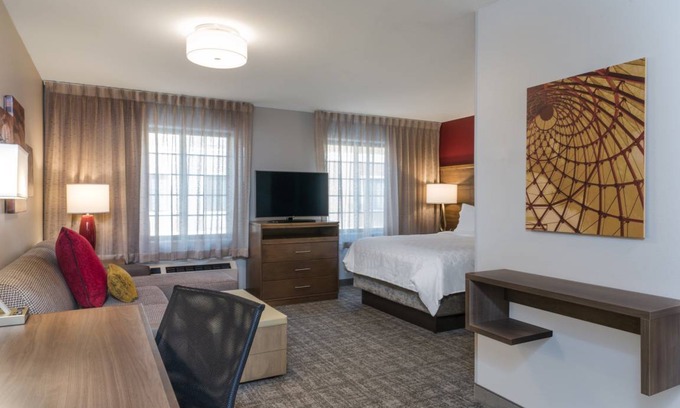Midtown Anchorage Apartment | Studio flat ∙ 1 bedroom ∙ 3 guests