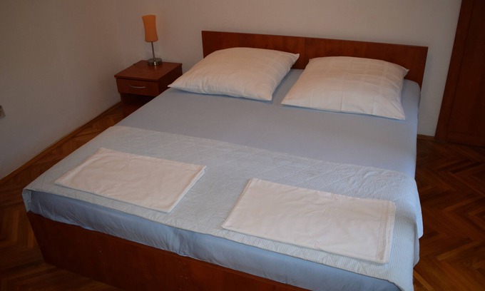 Sveti Filip i Jakov Apartment | Studio flat with balcony Sveti Filip i Jakov, Biograd (AS-4299-d)