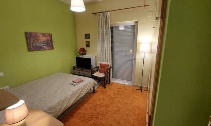 Lamia Apartment | Studio flat in a private block close to the centre