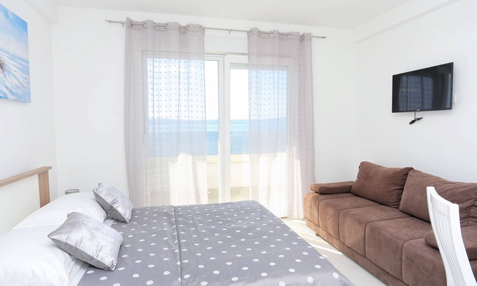 Zivogosce Apartment | Studio flat near beach Živogošće - Porat, Makarska (AS-18150-a)