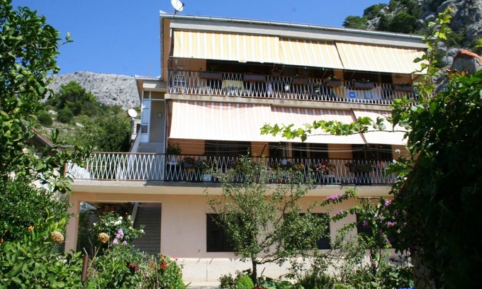 Omis Apartment | Studio flat near beach Omiš (AS-771-b)