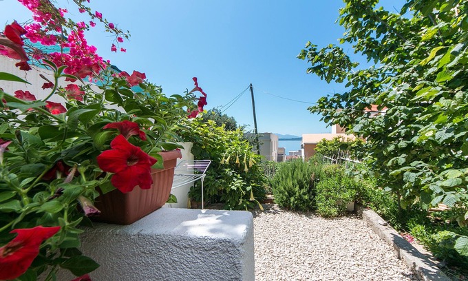 Blato Apartment | Studio flat with terrace and sea view Živogošće - Blato, Makarska (AS-1057-c)
