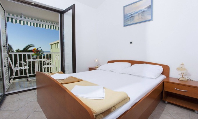 Promajna Apartment | Studio flat with balcony Promajna, Makarska (AS-23179-a)