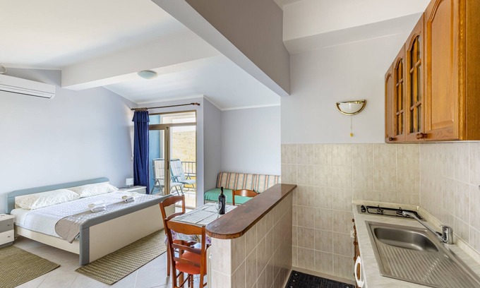 Brsec Apartment | Studio flat with balcony and sea view Brseč, Opatija (AS-7796-a)