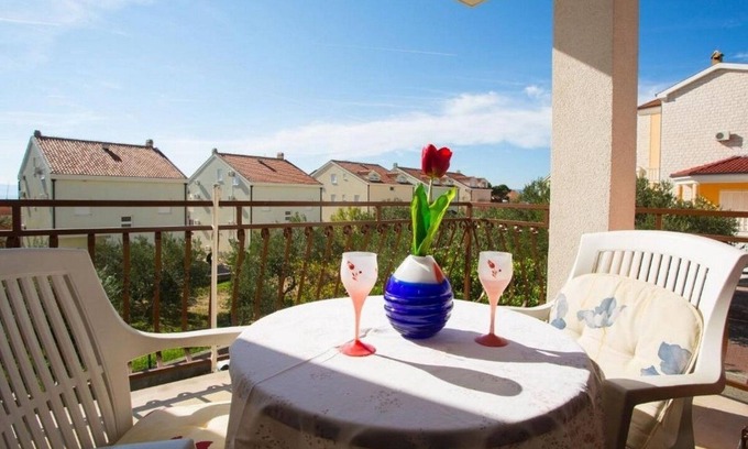 Promajna Apartment | Studio flat with terrace Promajna, Makarska (AS-20785-c)