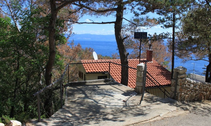 Brsec Apartment | Studio flat with terrace Brseč, Opatija (AS-2359-a)
