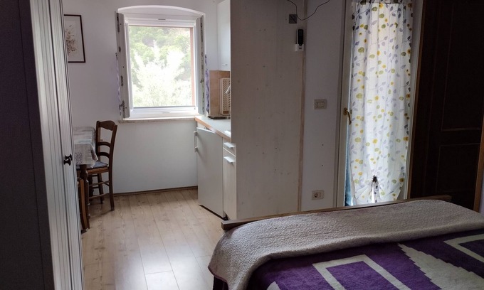 Beli Apartment | Studio flat with terrace and sea view Beli, Cres (AS-22435-a)