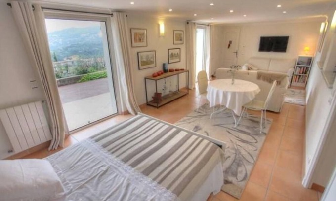 Saint-Andre-de-la-Roche House | Studio - Saint-André-de-la-Roche