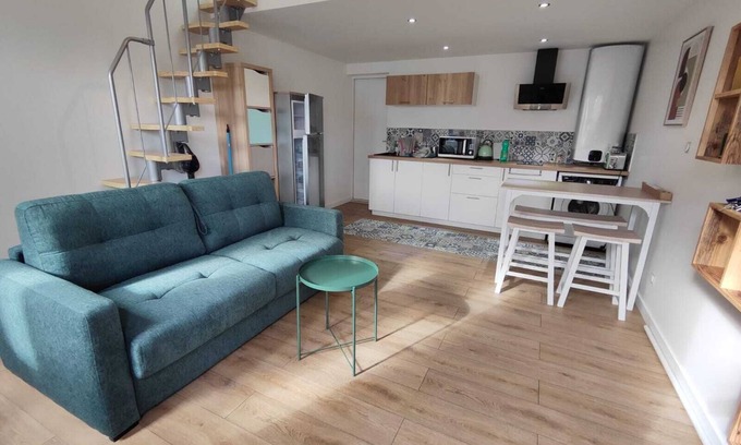 Saint-Leger-sous-Cholet Apartment | Studio L'Escapade Cosy 25mn from Puy Du Fou