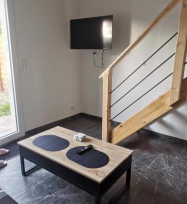 Saint-Christoly-de-Blaye Apartment | Studio La Gâche