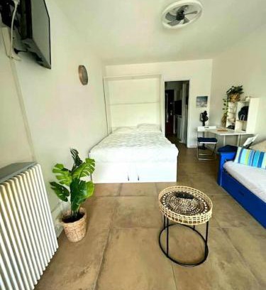 La Grande-Motte Apartment | Studio loggia 80m de la mer