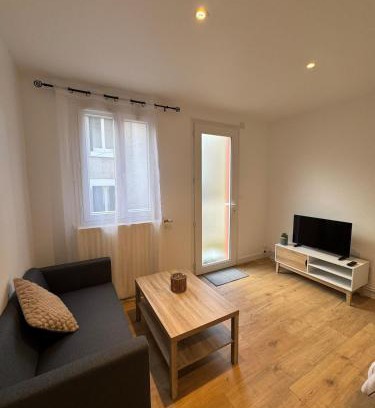 Gueret Apartment | Studio moderne et chaleureux
