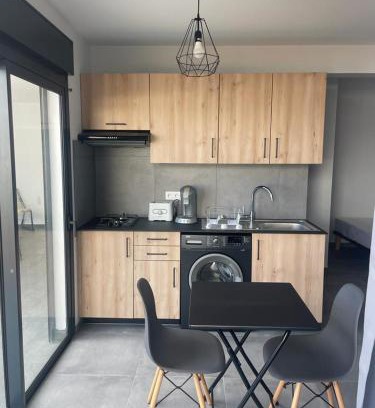 Bois de Nefles Apartment | Studio moderne indépendant