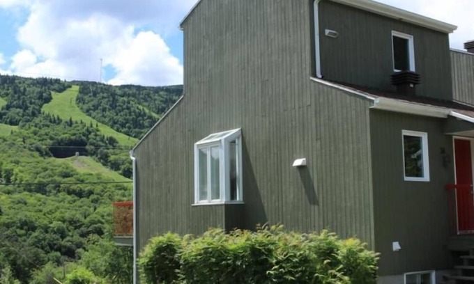 Notre-Dame-Auxiliatrice-de-Buckland Apartment | Studio Mont du Midi | Studio de Ski