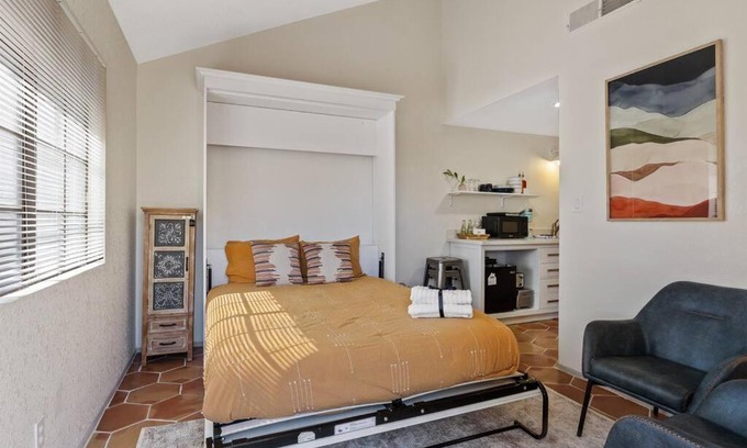 Las Casitas del Sur Apartment | Studio on the Lake w/Pool, Hot Tub & Tennis