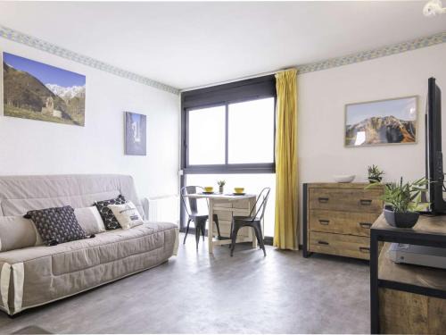 Pla d'Adet Apartment | Studio proche pistes ski avec parking, lumineux et calme - FR-1-296-330