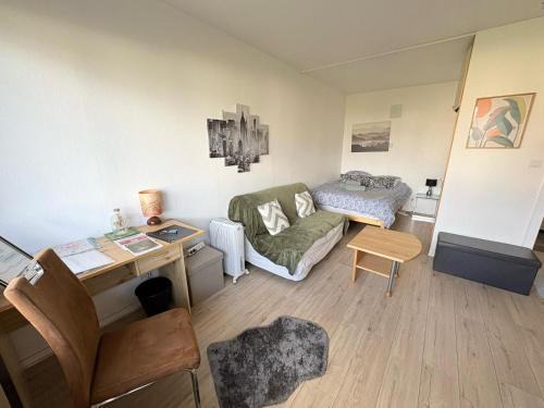 Mulhouse Apartment | Studio RDC calme avec parking fermé près autoroute et tram C