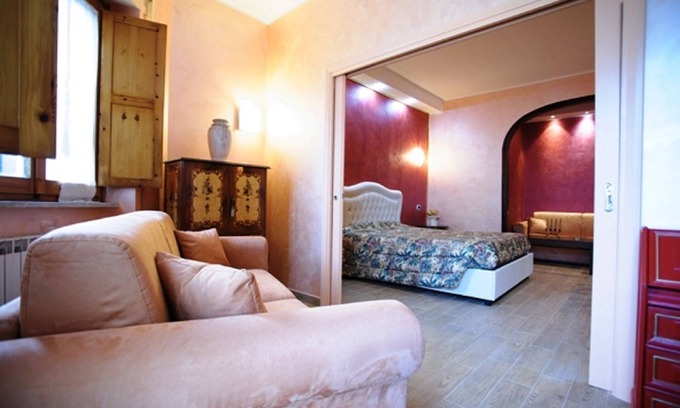 Viterbo Apartment | STUDIO "RUBY" ELEGANT VITERBO VIA CASSIA CIMINA 4B
