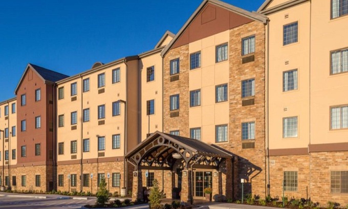 Wichita Falls Apartment | Studio Suite in Wichita Falls | Free Breakfast + Fitness Center Access!