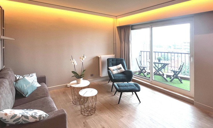 Parc-de-Montsouris Apartment | Studio Thélissa - At the foot of Metro Station Gentilly - Free parking