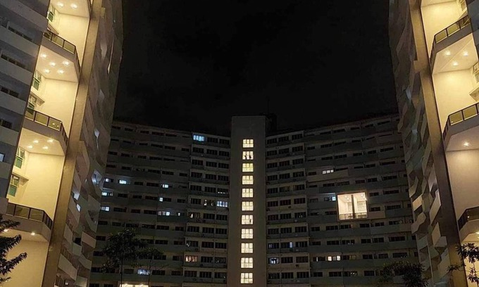 Quezon City Condo | Studio type, with balcony mountainy view with fast internet up 200mbps.