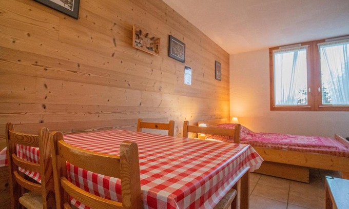 Les Avanchers-Valmorel Apartment | Studio Valmorel, 1 pièce, 2 personnes - FR-1-356-308