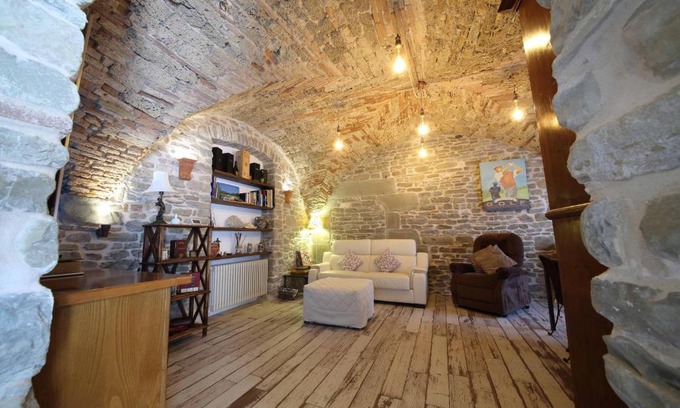 Marradi Apartment | Studio with enclosed garden and wifi at Popolano