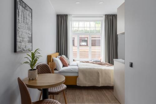 Old Town Apartment | Studio with Great Old Town Location