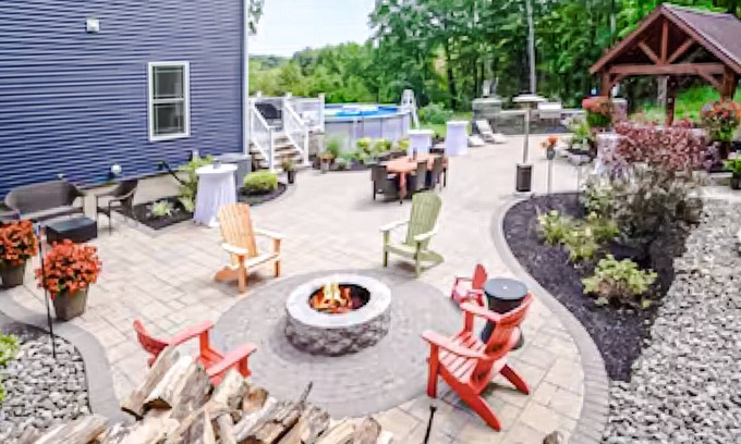 Town of Lloyd Apartment | Studio with private pool, firepit, cabana, grill, & washer/dryer-Dogs ok
