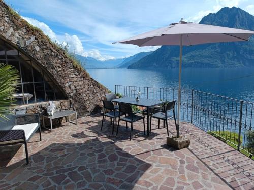 Riva di Solto Apartment | Studio Zu - Lakeside Apartment