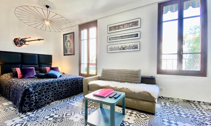Prado - Republique Apartment | #StudioCosy @ Center Cannes