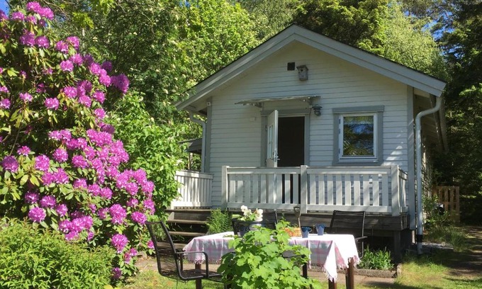 Tjorn House | Stuga i naturskönt område på västra Tjörn