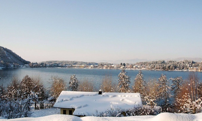 Klopein House | Stunning private villa for 6 people with WIFI, TV, terrace and pets allowed
