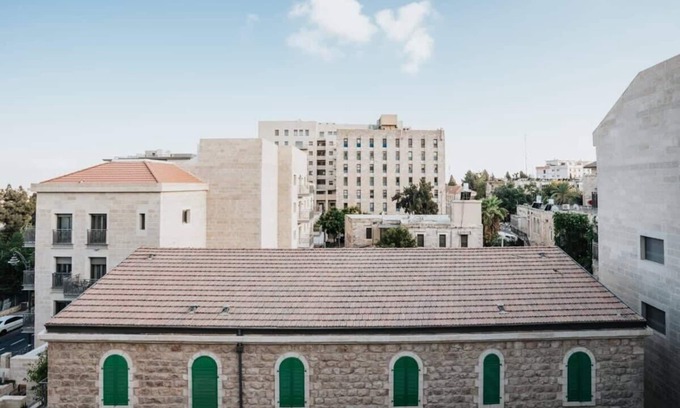 Mea She'arim Apartment | Stunning 1 bdm, Shaul Adler st