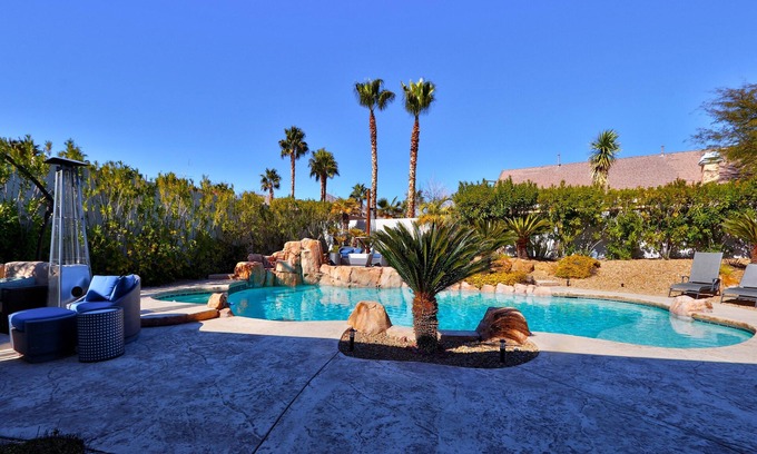 Summerlin South House | Stunning 1 Story, 3 Bdr W gym w peloton basic dumbells, massage room, Pool & Spa